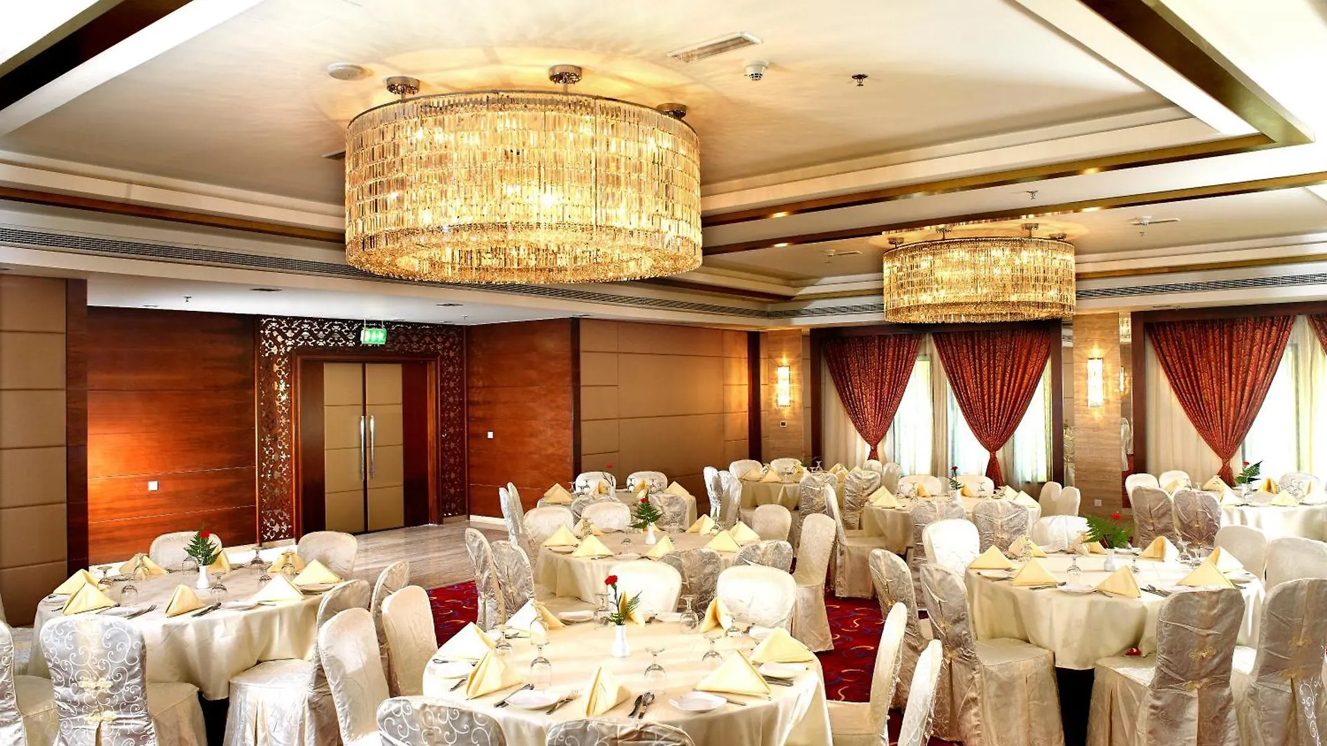 Landmark Grand Hotel Дубай 4*,  ОАЭ