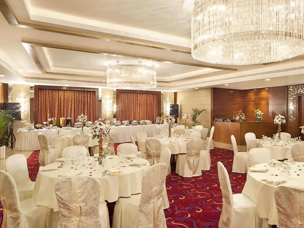 Landmark Grand Hotel Dubai 4*,