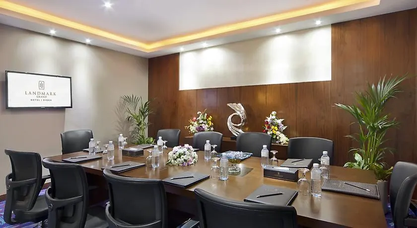 Landmark Grand Hotel Dubai 4*,